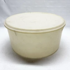 Vtg Tupperware Maxi Canister Cake Storage 256 w/ Lid 224 Clear
