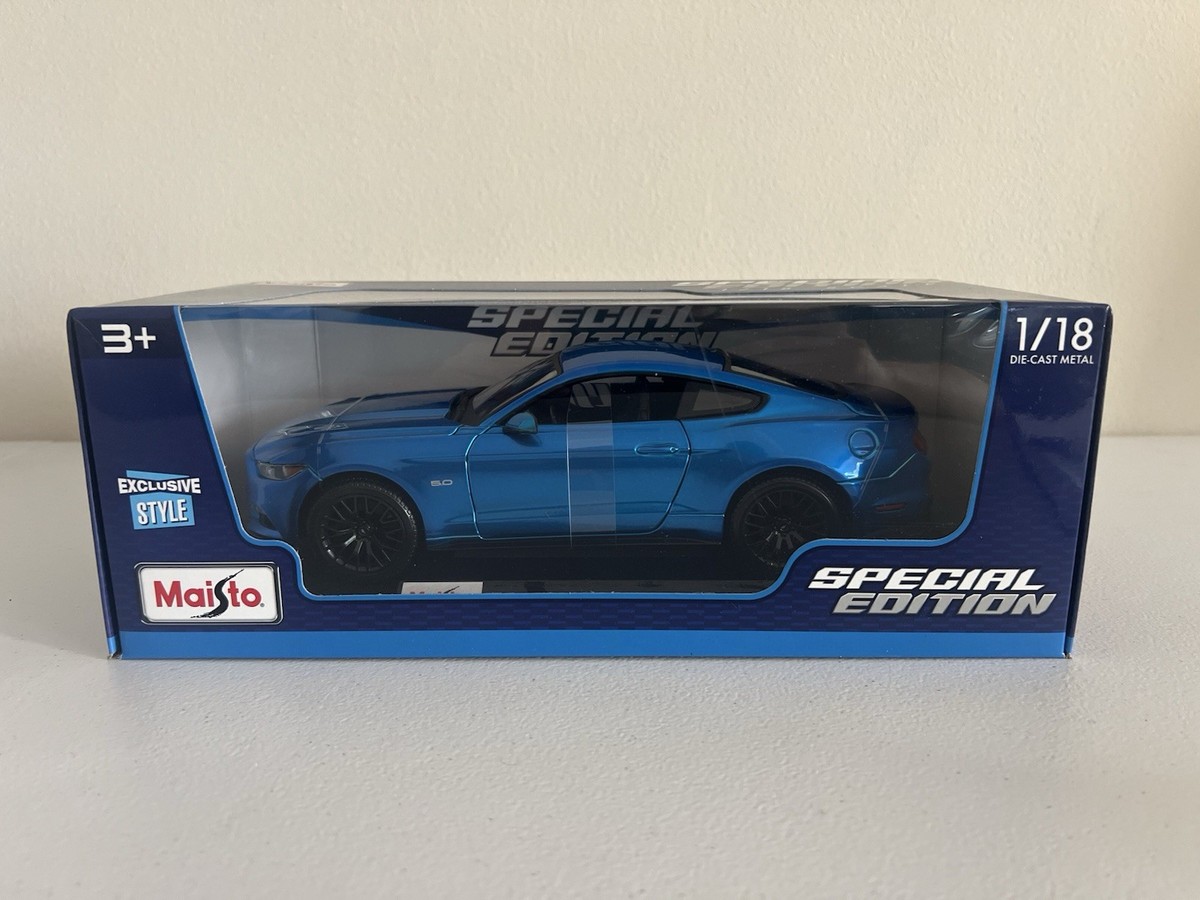 Maisto 2015 Ford Mustang GT Coupe Blue Special Edition 1:18