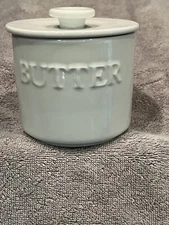 Fitz & Floyd Everyday White Porcelain Butter Keeper Bell French Country Classic