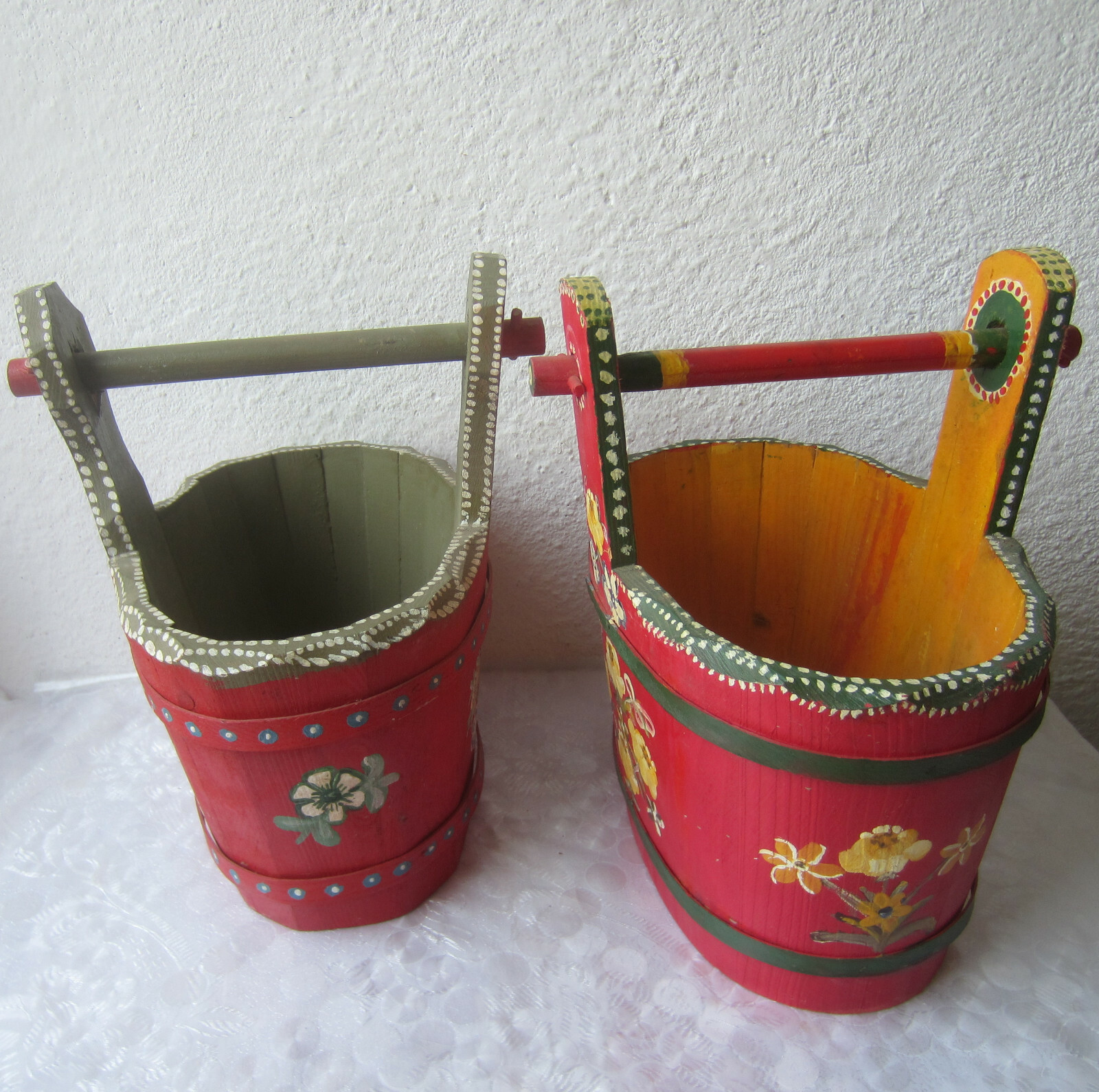 2 x Beautiful vintage red hand painted wooden Bucket, handle flowers