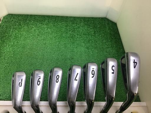 Titleist AP2 710 Iron Set 4-9+Pw Dynamic Gold S300 7 pcs Titleist AP2 710 Iron Set 4-9+Pw Dynamic Gold S300 7 pcs