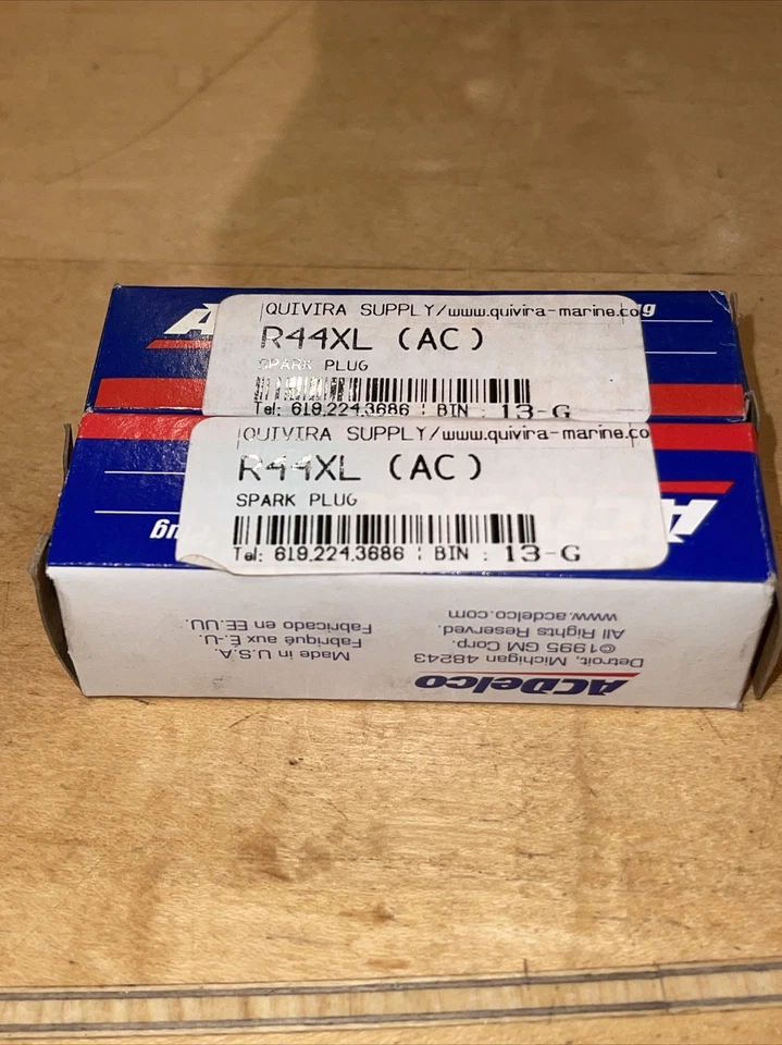 BUJÍA ACDELCO @2 P/N R44XL. Foto 2 de 4