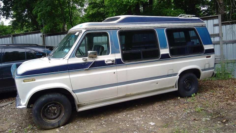 Radiator 6 Cylinder 26-1/4" Wide 2" Thick Fits 77-79 87-89 FORD E150 VAN 1287451 - Image 3 of 4