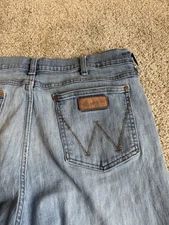 Wrangler Retro Slim Fit Boot Cut Jeans Actual 38 x 32 Light Wash Stitched W