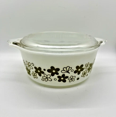 Vintage PYREX Casserole Dish w/ Lid Green White SPRING BLOSSOM #472  1 1/2 Pint