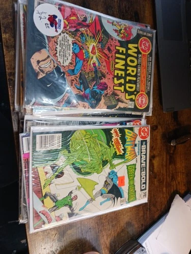 Lot Of 17 Vintage DC Comic Books. Batman. Superman. Action Comics. Detective ×+