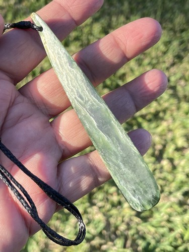 New Zealand Nephrite Greenstone MAORI Pounamu MARSDEN Jade OFFCUT Pendant 107 mm - Picture 7 of 10