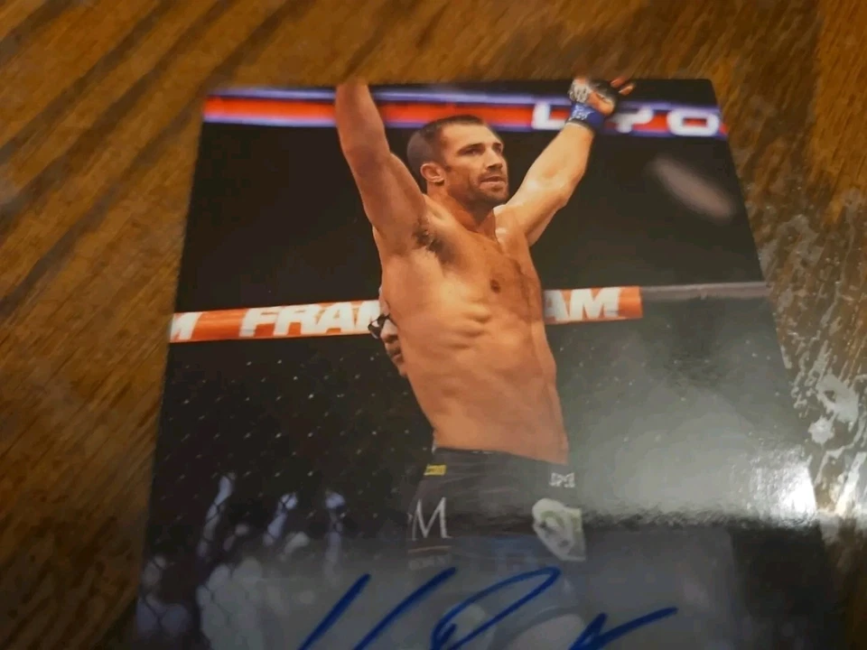 2015 Topps UFC High Impact Online Exclusive Autograph Card Luke Rockhold Auto - Image 2 of 4