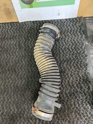 Renault Megane Scenic MK3 2009-2016 1.9 DCI Air Intake Pipe Hose 8200720174