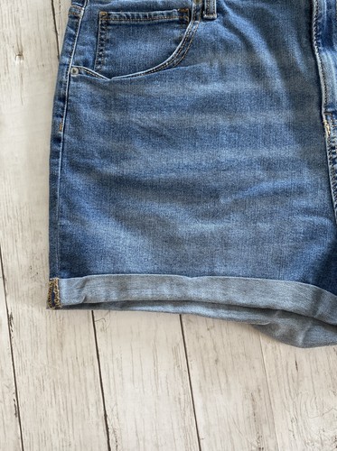 No Boundaries Juniors Cuffed Denim Shorts High Rise 3” Inseam Size 21 - Picture 4 of 8