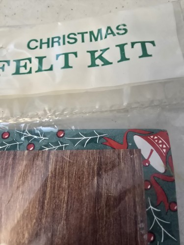 LeeWards Christmas Felt Kit Santa and Mrs. Santa Door Knob Decorations 8" High - Picture 3 of 7