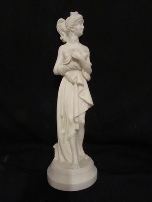 Venus die Badende Figur fast weiß  28 cm Kunstharz ? Top