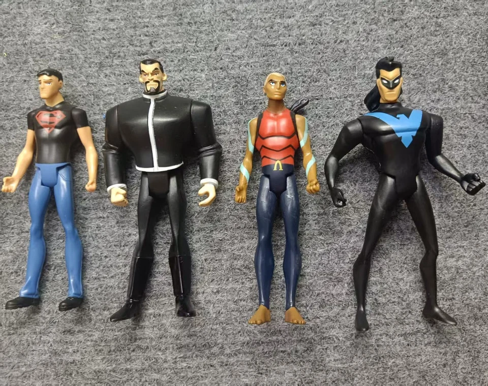 Lote 6 DC Comics Young Justice Superboy Nightwing Speedy Aqualad Sportsmaste 4.5" Foto 4 de 4