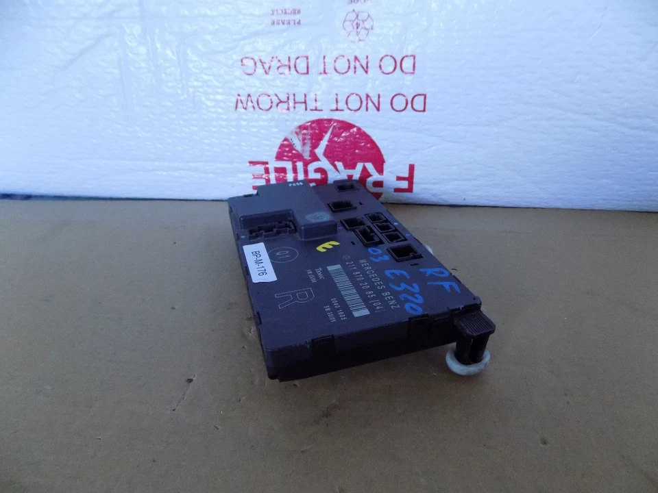 MERCEDES-BENZ CLASE E 2002-2009 JUEGO DELANTERO DERECHO MÓDULO CONTROL OEM 2118702085 Foto 3 de 4
