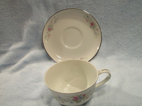 Florenteen Fantasia Cup and Saucer Set - Picture 5 of 6