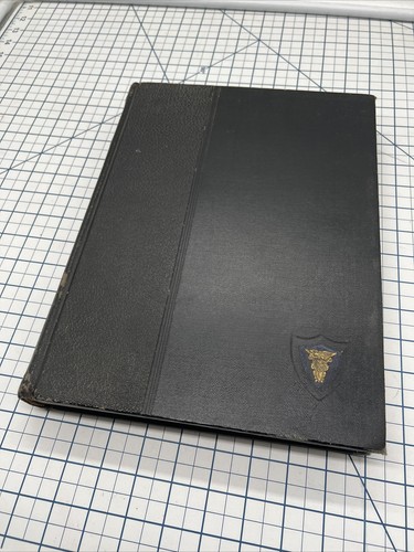 1933 NAVY MIDSHIPMEN FOOTBALL TEAM SLADE CUTTER AUTOGRAPH & 1934 USNA YEARBOOK - Picture 5 of 24