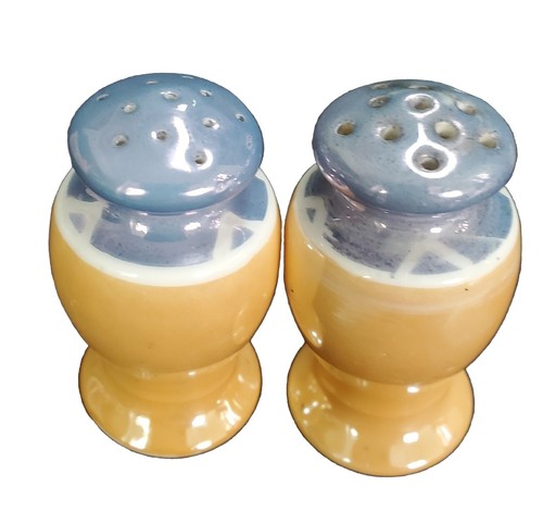 Vintage Japan Ceramic Salt and Pepper Shakers Orange Blue 2" - Picture 3 of 6