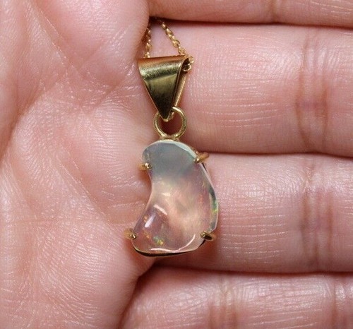 14k GOLD! Natural free form Mexican fire Opal Pendant in 14k yellow gold MOPG239 - Picture 2 of 3
