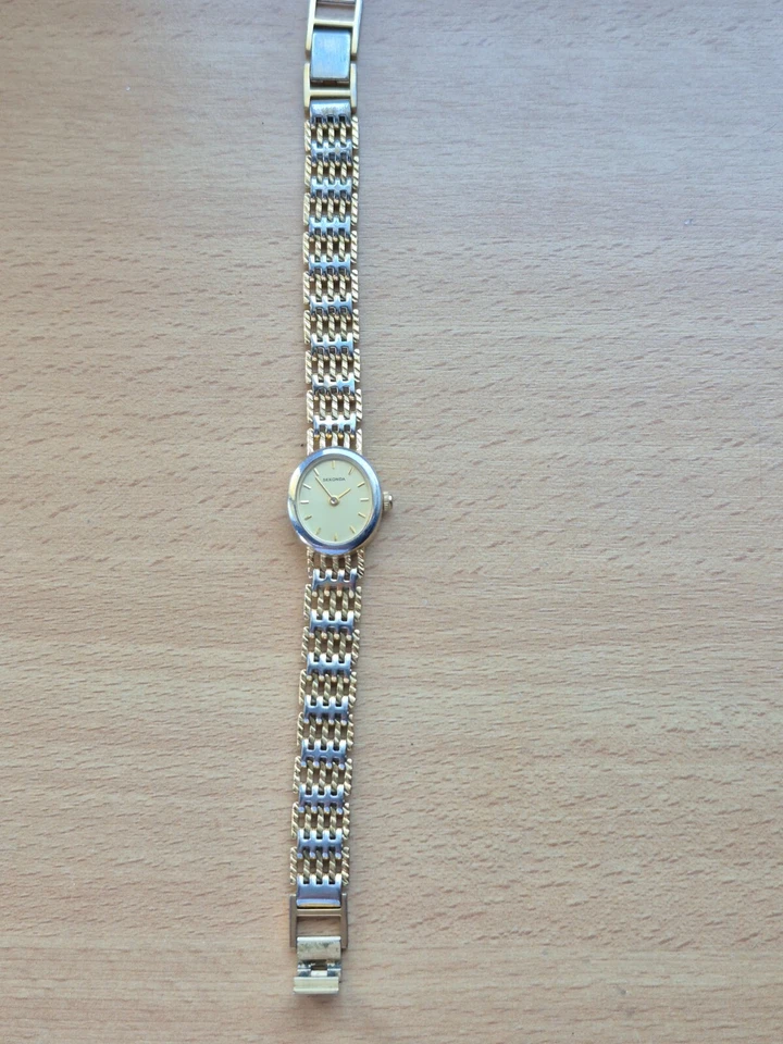 VINTAGE Hermoso Reloj Pulsera Sekonda Damas Cuarzo Foto 3 de 4