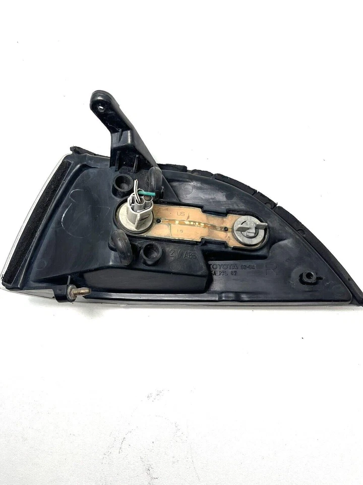 Fits 88-92 TOYOTA Corolla Corner Turn Signal Park Light Lamp Right Side OEM - Image 4 of 4