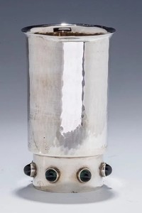 A MONUMENTAL STERLING SILVER KIDDUSH CUP BY TAS