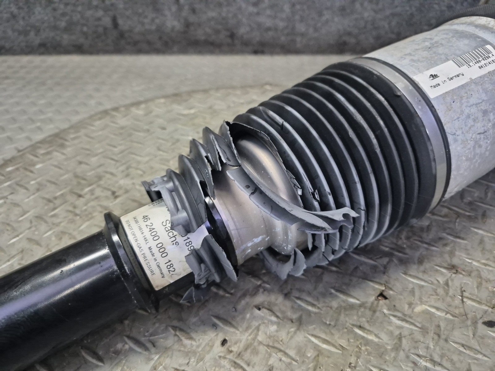 Bentley Continental GT 2003-2010 Rear Right Strut assembly