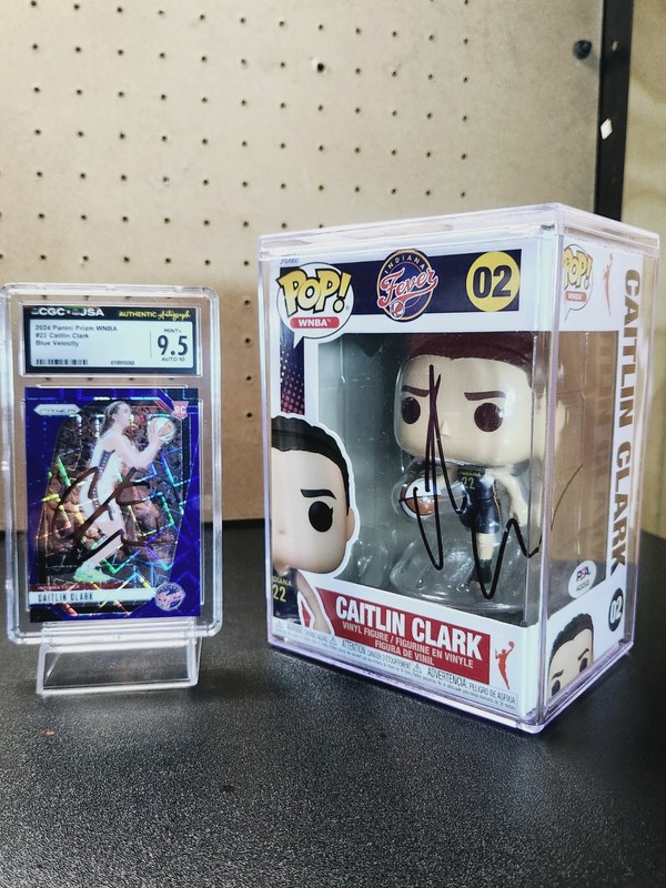 Caitlin Clark 2024 Prizm Blue Velocity CGC 9.5 Auto 10 RC /Signed PSA Funko Pop!