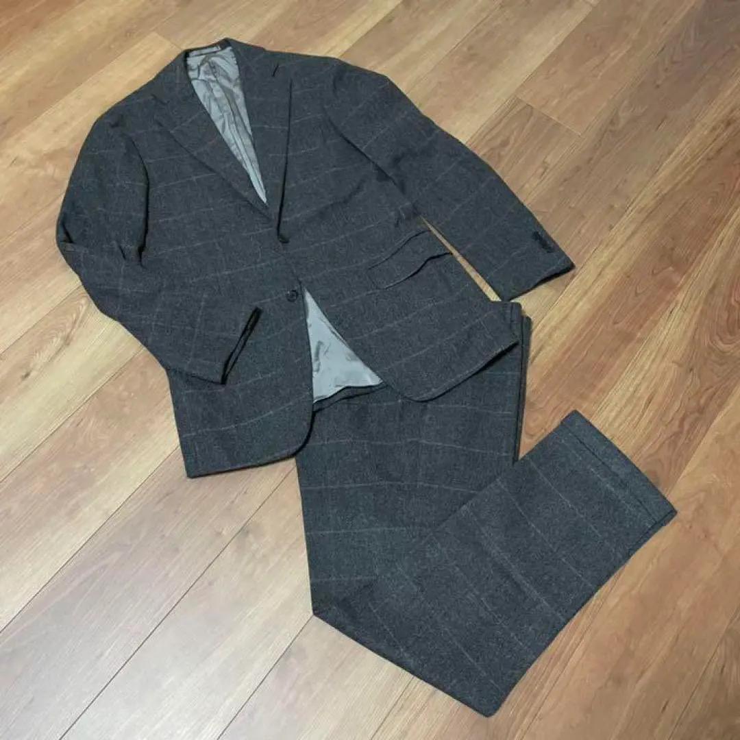 Picture 1 of 10