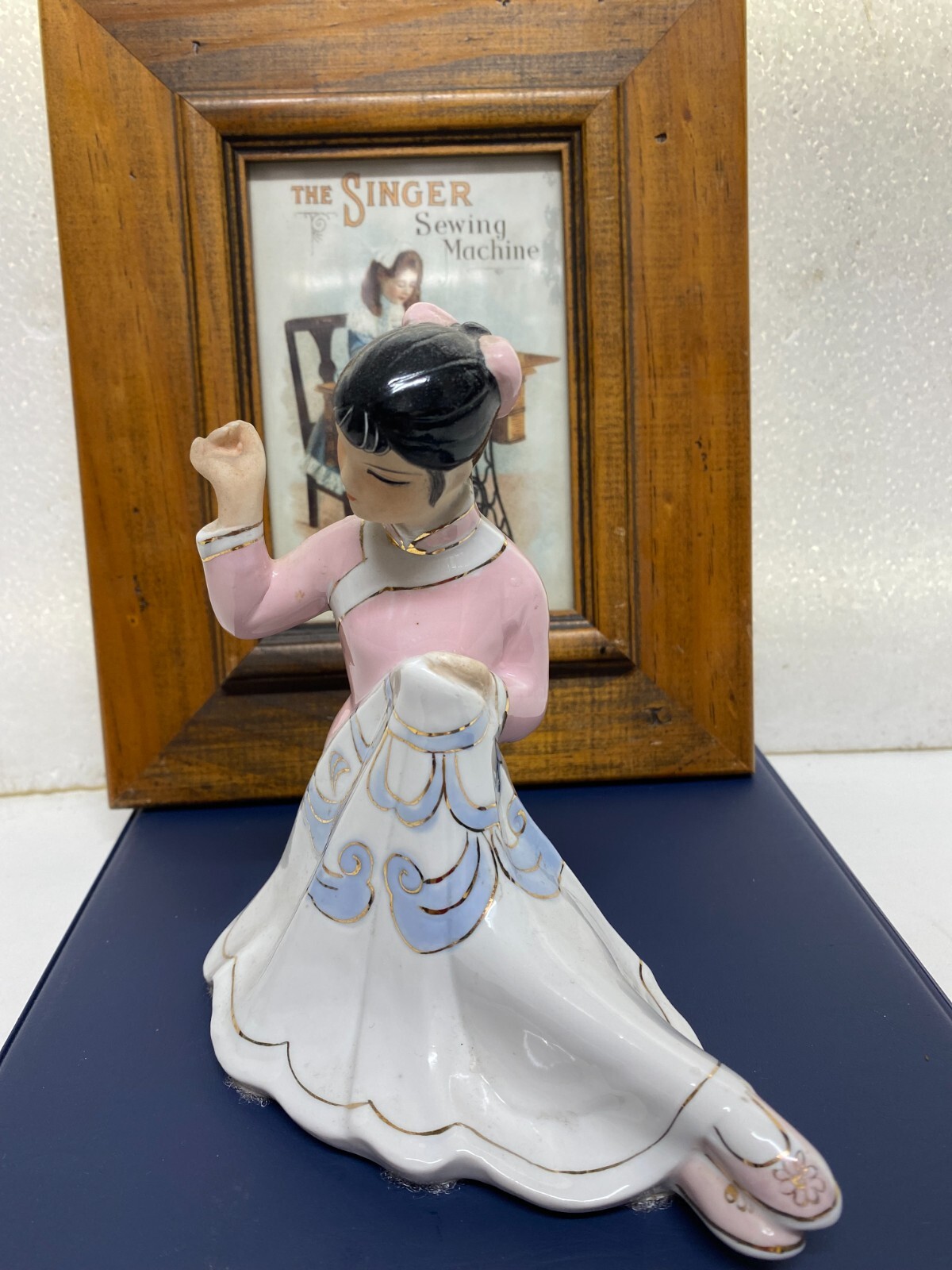 Vintage Sewing Machine Lady Statue for Craft Room Decor-image
