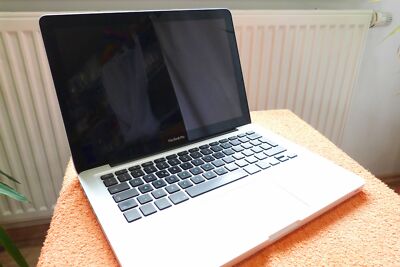 Apple MacBook Pro 2009 with OS Catalina 10 13'' HD l 8GB RAM l Nvidia GeForce!