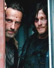 LINCOLN REEDUS signed autograph 20x25cm WALKING DEAD in person autograph ACOA