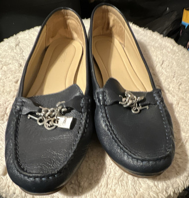 MICHAEL Michael Kors Women s Navy Leather Slip-On Loafer Flats Logo US 9.5