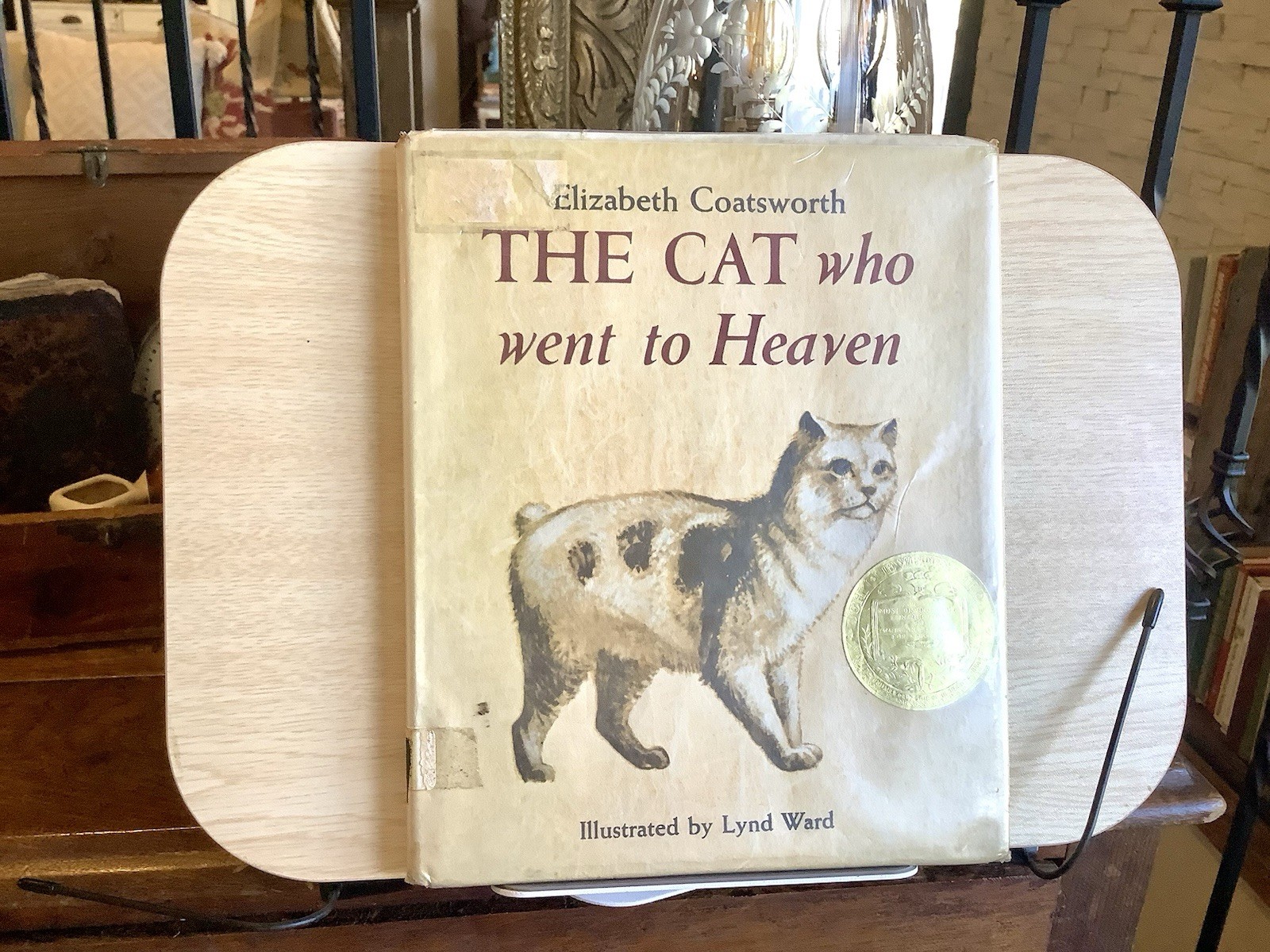 Vintage 1966 The Cat Who Went To Heaven by Elizabeth Coatsworth HC 6th Printing
