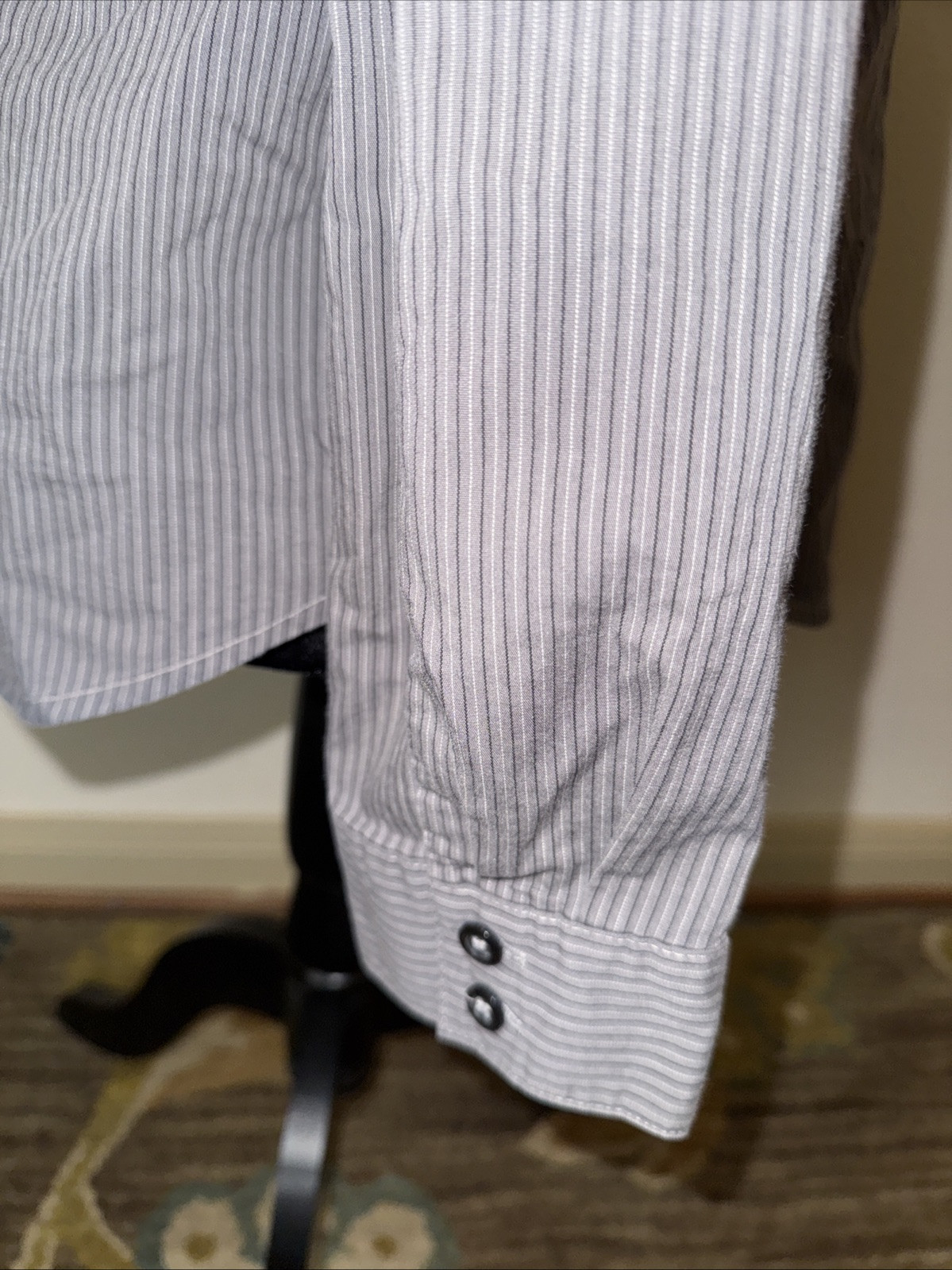 Covington Large Gray Button Up Collared Long Slee… - image 5