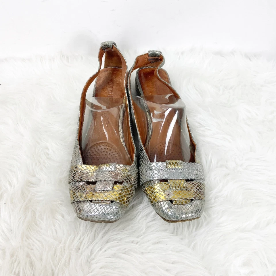 Zapatos planos Gentle Souls 7,5 M para mujer de cuero metálico dorado plateado es muy divertido Foto 2 de 4