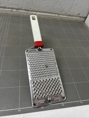 VINTAGE KITCHEN UTENSIL GRATER CHEESE CARROT HONG KONG 1970s CAFE ART
