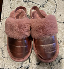 Cat  Jack Pink Faux Fur Fuzzy Slip-On Slippers Youth 11-12 Lined Closed Toe