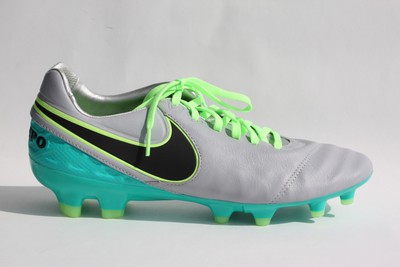 nike tiempo legacy vi