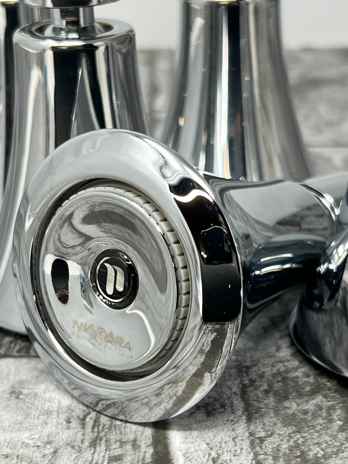 5 Pack Niagara Conservation Luxury Single Function Shower Head 1.5GPM N2150-TP