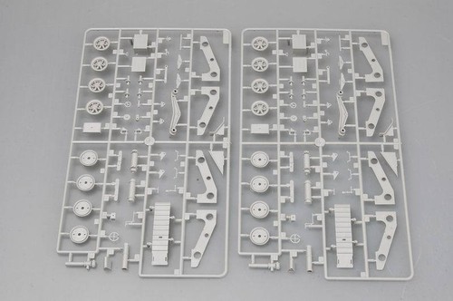 Trompeter 1/35 00211 MAZ-537G medio con semirremolque - Imagen 3 de 7
