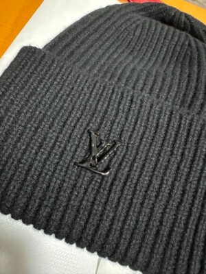 LOUIS VUITTON ビーニー LVアヘッド1.1 ブラック Louis Vuitton Beanie LV Ahead 1.1 Black Cashmere Ribbed Knit Cap