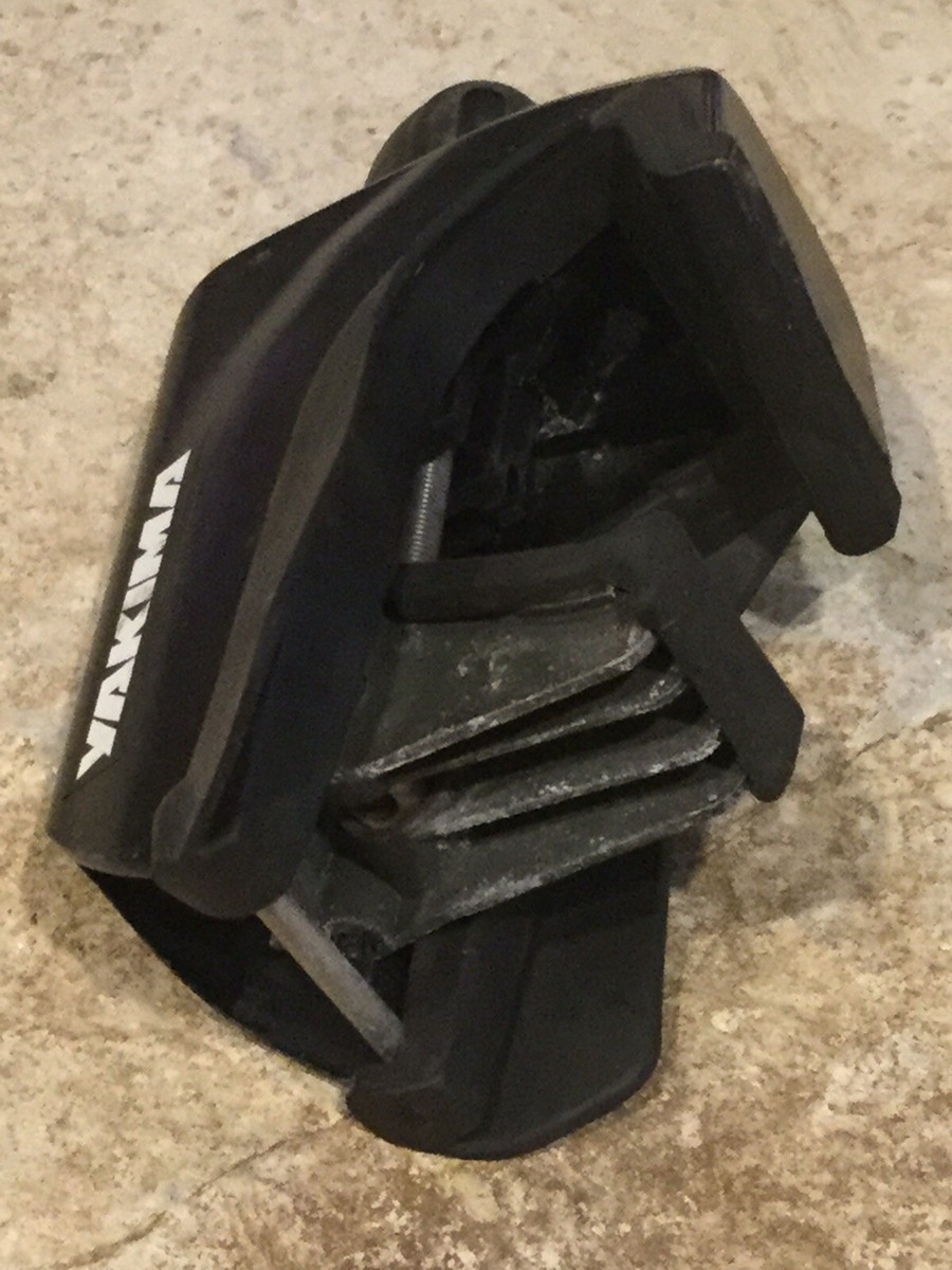 Barres de Toit Yakima Rail S42Y - 730 (800-900 mm