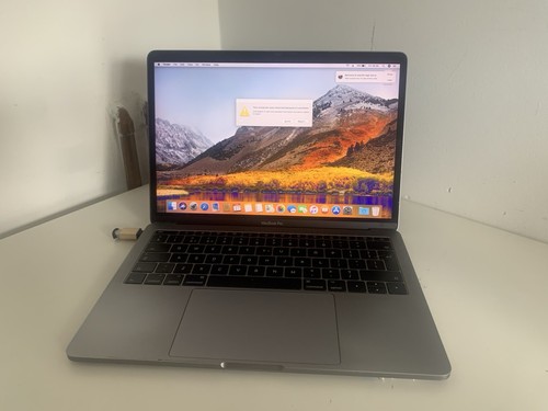 ⚠️ MacBook Pro 13" 2017 i5 – Boots via USB – Keyboard/Display Issues – No SSD