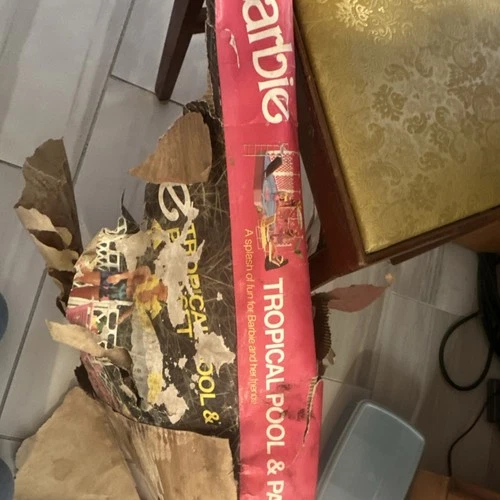 Barbie Tropical Pool & Patio Set Vintage Pieces and parts only.