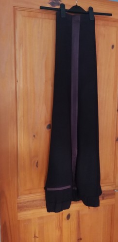 Next Gr. 16 lila Hose Satin Seitenstreifen Satin Taschen Detail - top