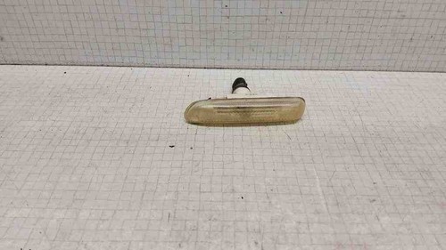 BMW 3 Touring E46 Kotflügelblinker vorne rechts 63T32228592 3.00 32538359