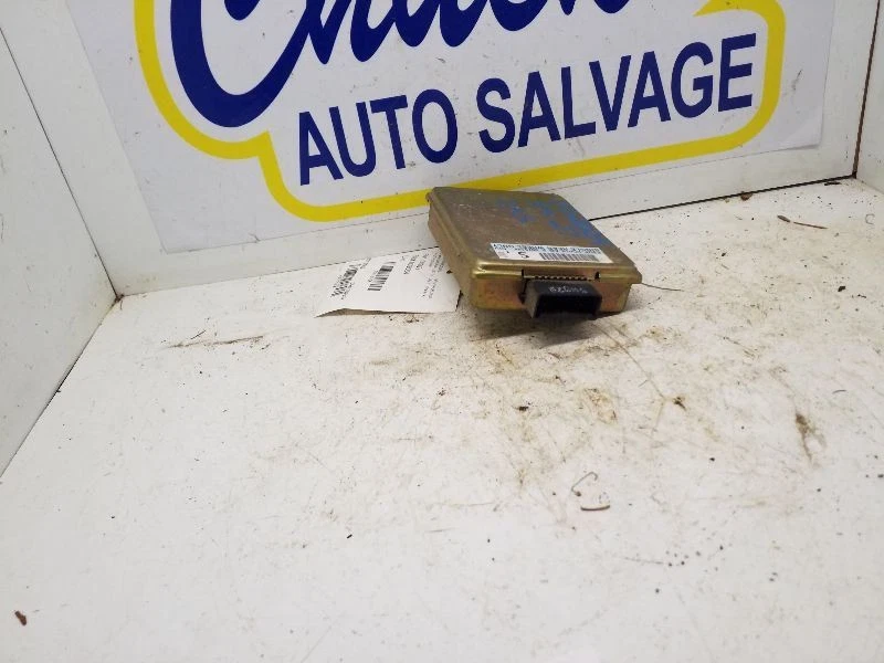 Chassi ECM roda traseira ABS painel direito compatível com 92-96 Ford E150 Van 131206 - Imagem 3 de 3