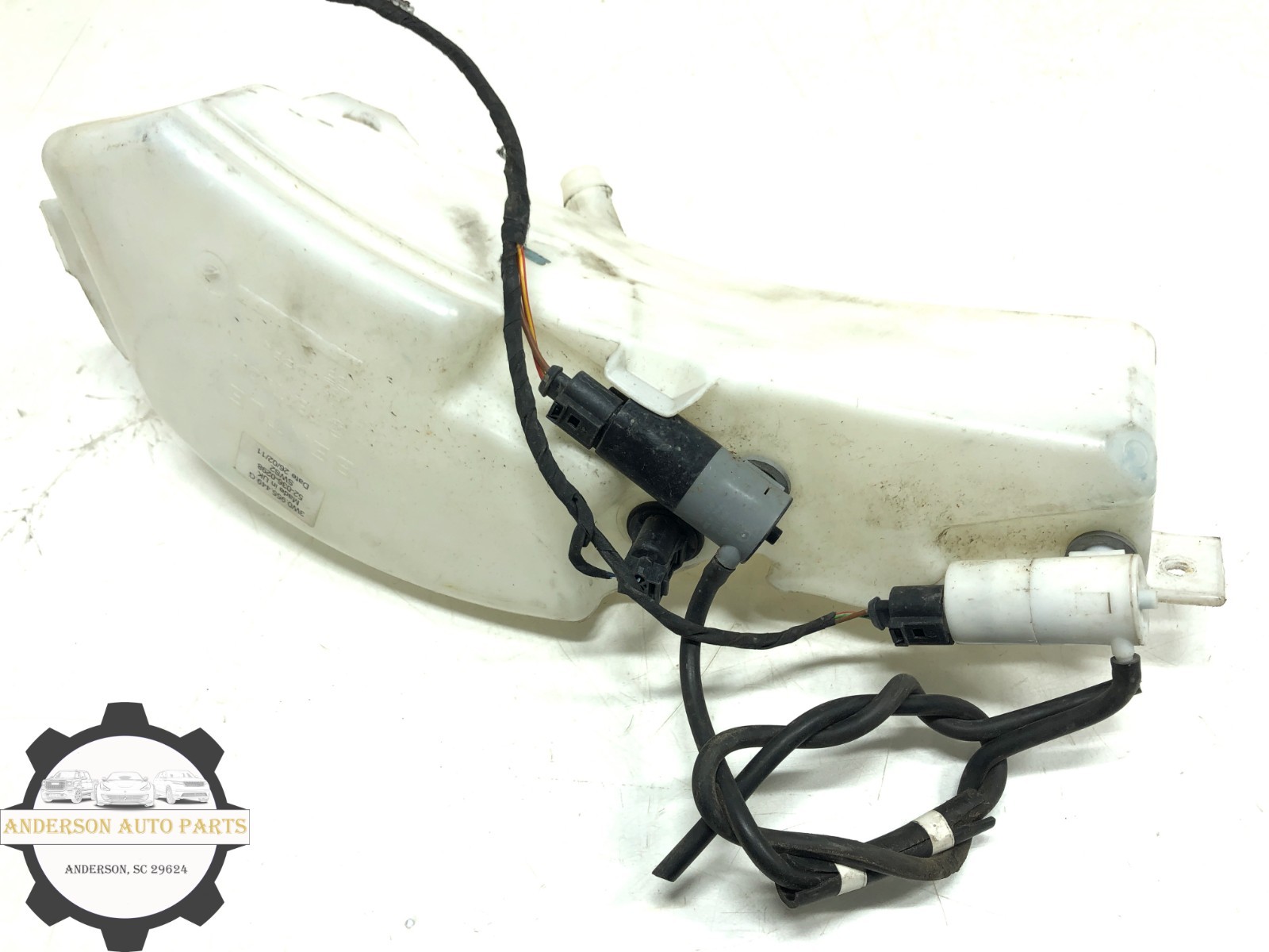 2012-2017 BENTLEY CONTINENTAL FRONT WINDSHIELD WASHER RESERVOIR TANK W/ PUMP
