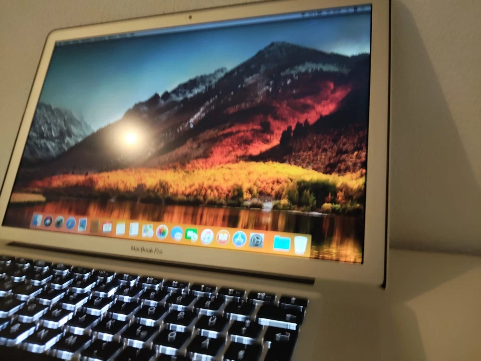 Apple Mac Book Pro A1286 /Intel I5/500Gb HDD/8Gb Ram/15" - Bild 2 von 4