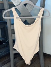 SKIMS Bodysuit in the color Beige NWOT Large